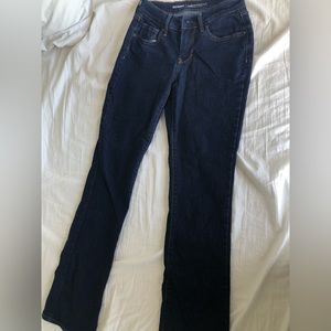 4/$30 Old Navy Curvy Profile Straight Jeans